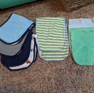 Burp cloths lot